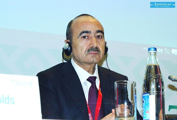 Ali Hasanov : ”Azerbaiyán no se aguanta las provocaciones de Armenia”